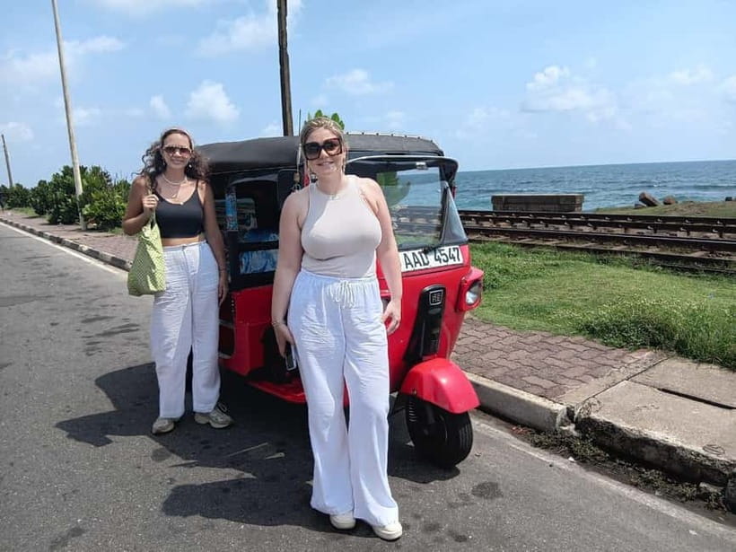 Colombo: Private City Tour with Local Food Tour by Tuk-Tuk - Why a tuk-tuk works so well in Colombo