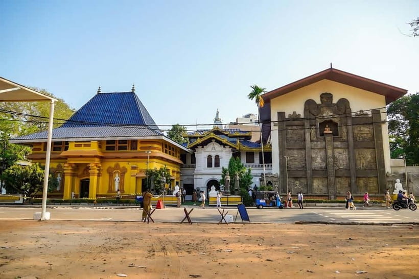 Colombo: Private City Tuk-Tuk Tour with Local Guide & Pickup - Tea tasting at Zylen Tea