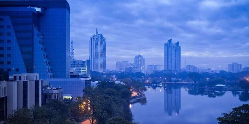 Colombo: Private custom tour with a local guide - Beginning at your hotel or a central meeting point