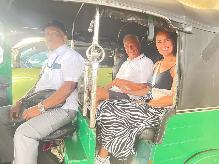 Colombo: Private Guided Tour of the City by Tuk-Tuk - Why a tuk-tuk works so well in Colombo