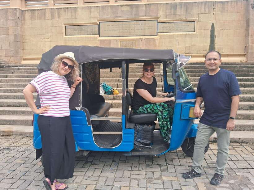 Colombo: Private Guided Tuk Tuk City Tour with Hotel Pickup - Starting at the Old Clock Tower and Dutch Hospital