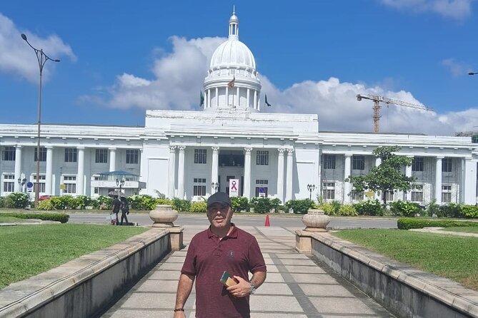 Colombo Private Tuk-Tuk City Tour with All Entry Fees Included - Old Town Hall and Colombo’s public spaces