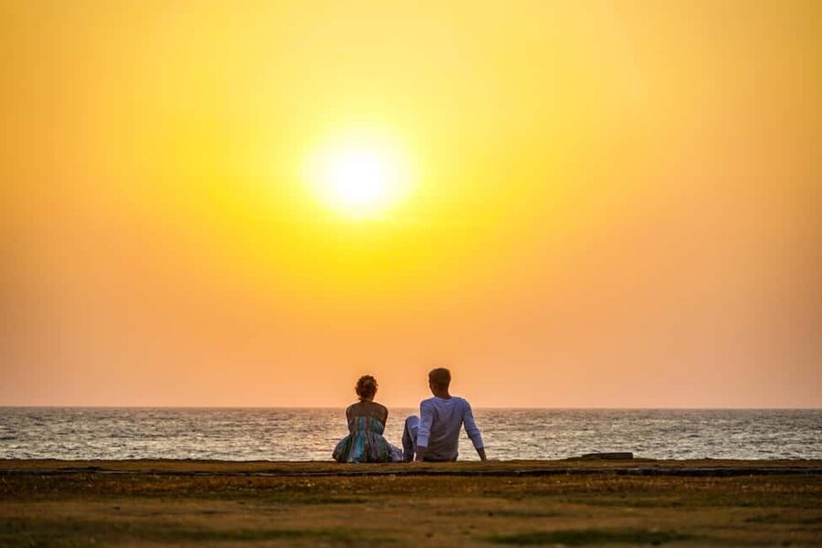 Colombo: Private Tuk-Tuk City Tour with Guide & All Tickets - Galle Face Green and the waterfront
