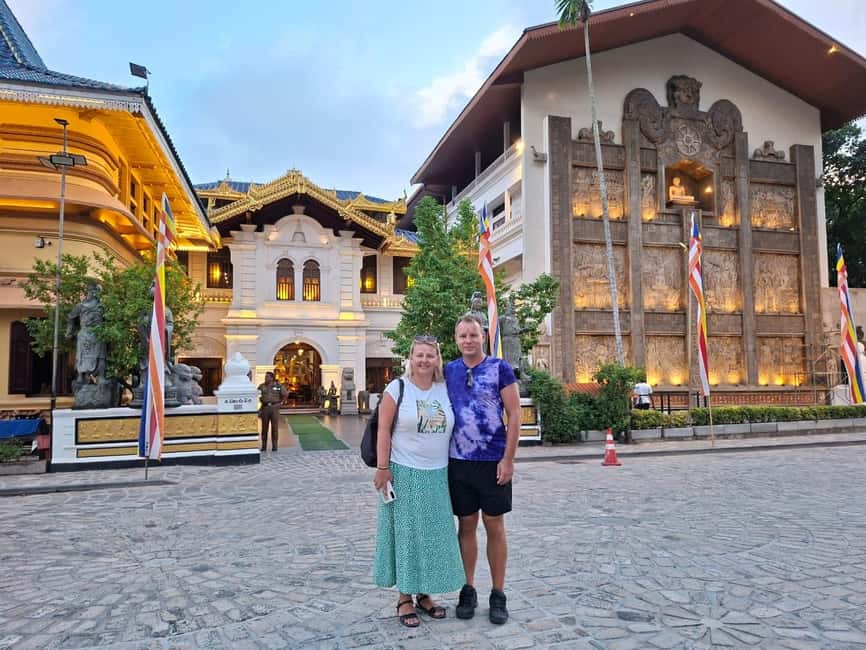 Colombo: Private Tuk-Tuk City Tour with Guide & All Tickets - Colombo Fort and the Maritime Museum