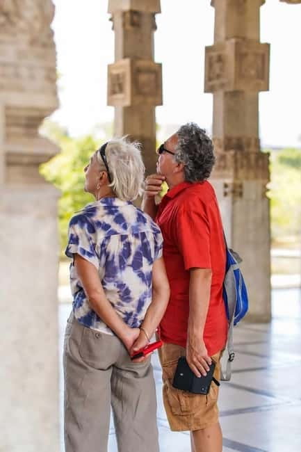 Colombo: Private Tuk-Tuk City Tour with Guide & All Tickets - Hindu culture and Colombo’s religious mix