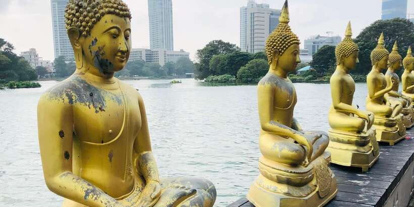 Colombo privet Day Tour and shopping - Gangaramaya Temple: art, faith, and unusual collections