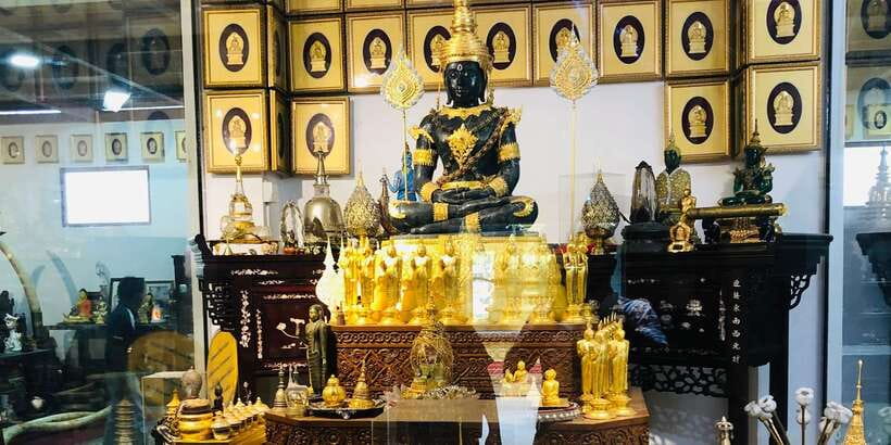 Colombo privet Day Tour and shopping - Old Parliament, Lighthouse, and Town Hall