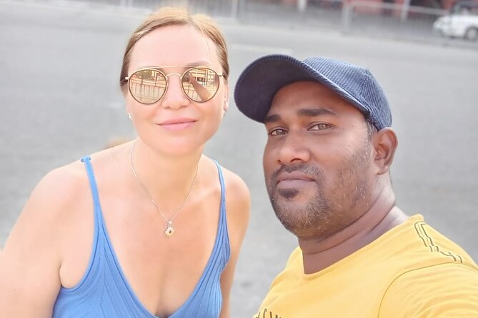 Colombo Sightseeing City Tour by Tuk-Tuk with Guide - Viharamahadevi Park and Ceylon tea