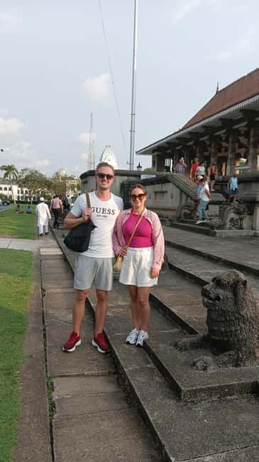 Colombo: Sightseeing Tour by Tuk Tuk Safari - All Inclusive - Guides make the largest difference