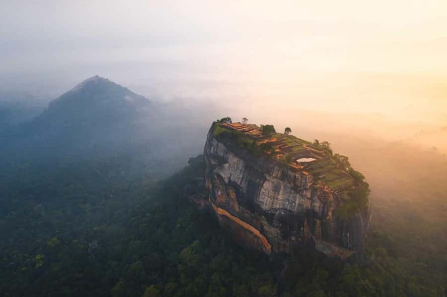 Colombo: Sigiriya Rock Fortress & Dambulla Cave Temple Tour - Who should book this experience