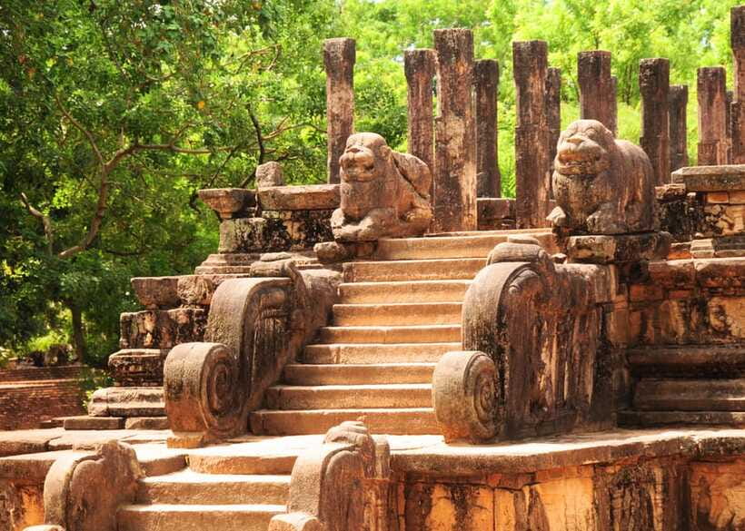 Colombo: Sri Lanka Cultural Triangle Hotspots 2-Day Tour - Who should book this tour?
