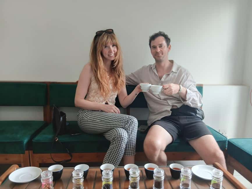 Colombo: Tastiest Local Food Tour by Tuk-Tuk Meals Included - Temples, landmarks, and local explanations