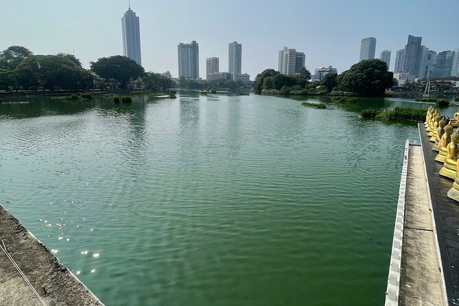 Colombo Tuk Tuk City Tour - The Hindu temple and Colombo’s religious mix