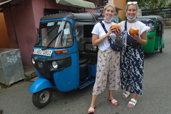 Colombo Tuk Tuk City Tour -Sightseeing Entry Fees & Food Included - Why a tuk-tuk works so well in Colombo