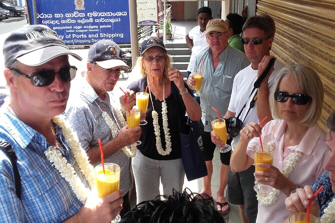 Colombo TUK TUK CITY Tours -Sightseeing Entry Fees - Temples and churches in a compact cultural tour