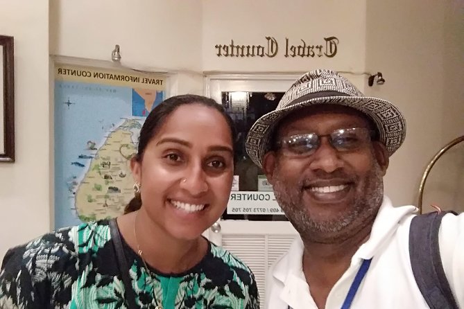 Colombo Walking Tour with Ajeet De Soyza - Gangaramaya Temple and a different side of Colombo