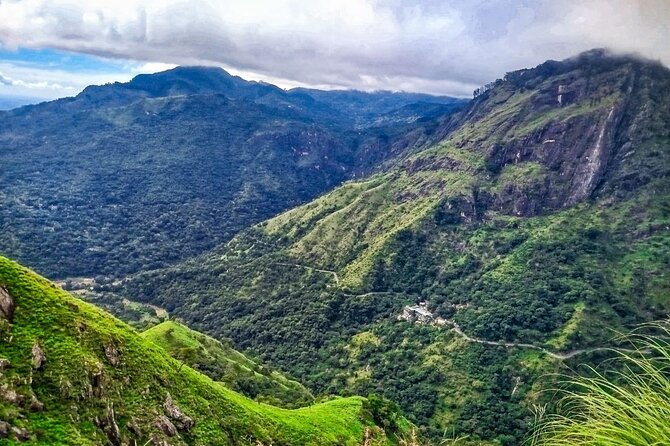 Customized Multi-Day Private Tour Packages in Sri Lanka - Day 2: Kandy’s sacred center and hilltop views