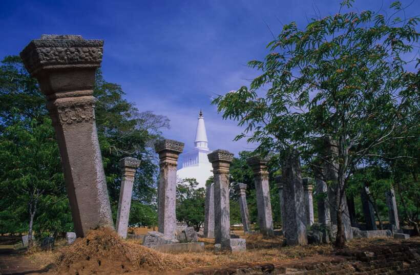 Dambulla: Anuradhapura and Mihintale Day Tour - Anuradhapura: two hours among royal ruins