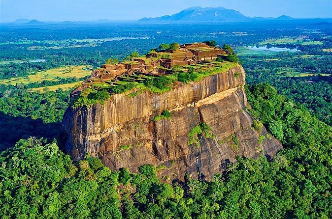 Dambulla, Sigiriya and Pidurandala Day Tour with a verified tour guide - Sri Muthumari Amman Kovil adds a different tradition