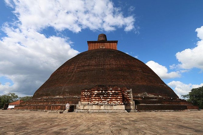 Day Tour Anuradhapura from Kandy by Lux Tours Lanka - Ratnaprasada and the Muragala guard stone