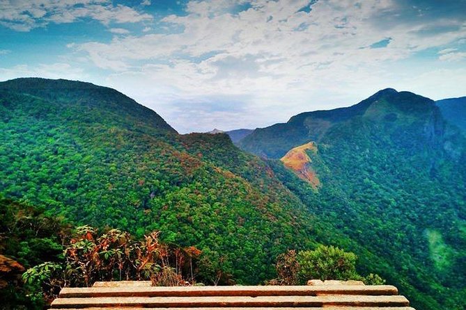 Day Tour of Nuwara Eliya - Leaving Kandy for the hill country