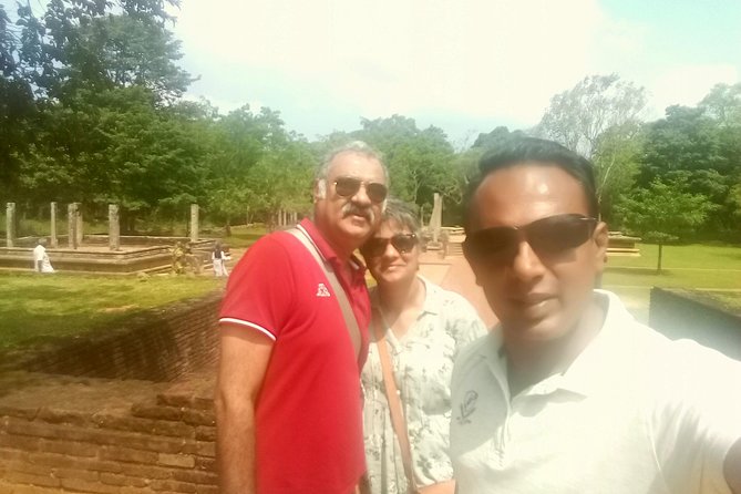 Day tour sigiriya to anuradhapura - Isurumuniya Temple and its older traditions