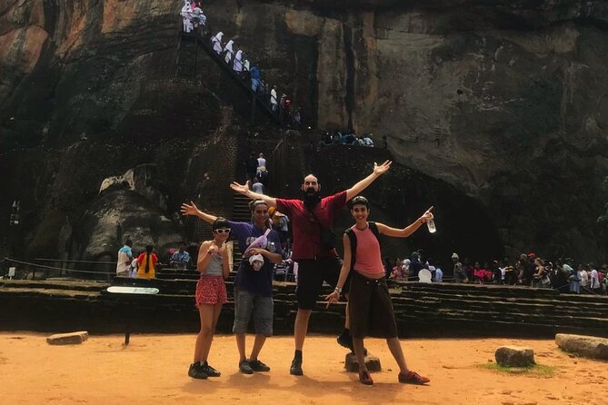 Day Tour to Dambulla, Sigiriya and Safari from Kandy (Group Tour) - A 45-minute look at village life