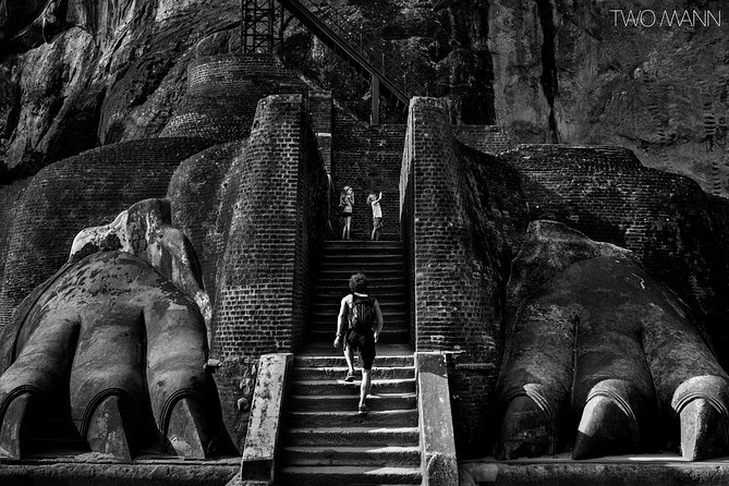 Day Trip To Sigiriya & Dambulla Temple with Free Sri Lankan Lunch - The midday break and the lunch question
