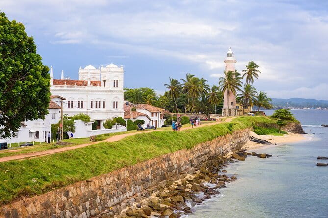 Day trips to Galle from colombo Visiting Its Highlights - Kalutara and Kande Viharaya: a cultural start