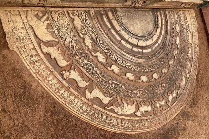 Delve Into Ancient Anuradhapura with Optional Visit to Mihintale - Sri Maha Bodhi and the Brazen Palace