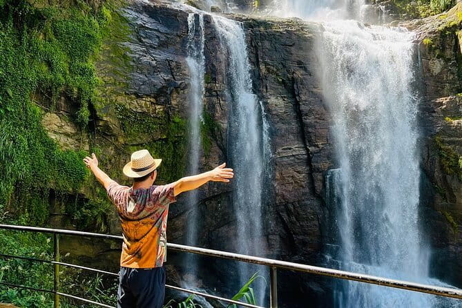 Discover Sri Lanka with Tailored Tours for Timeless Memories - From Kandy to Nuwara Eliya: entering the hill country