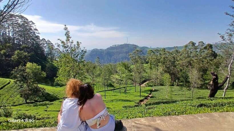 Ella: 9 Arches Bridge, Little Adam's Peak, Tea Factory - What the private format changes