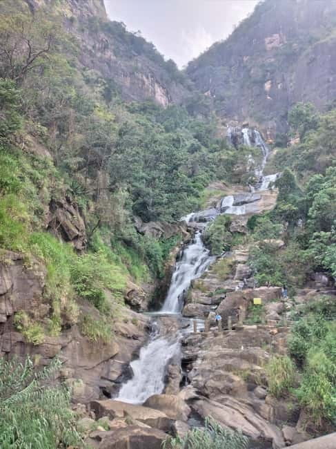 Ella: All-Inclusive Diyaluma and Ravana Waterfalls Day Tour - What to pack for the jungle and pools