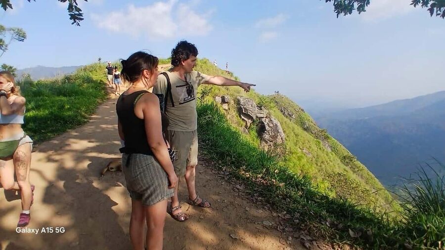 Ella Full-Day Endless Landmarks Life Time Experience - Ella Rock adds a second walking window