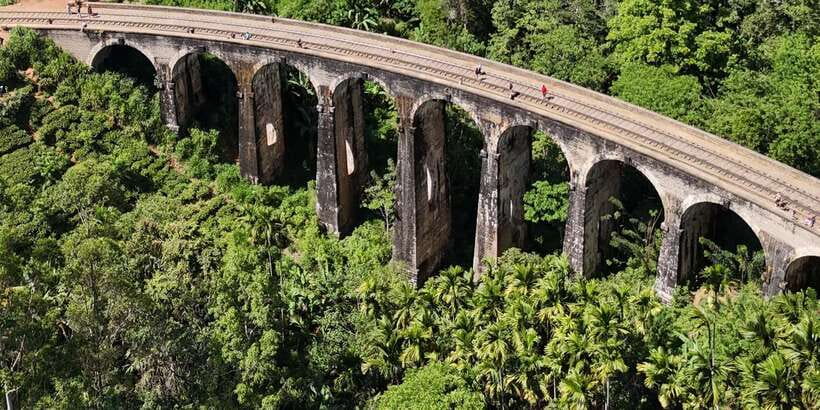 Ella: Little Adam's Peak, Nine Arches Bridge & Waterfalls - Secret Waterfall and the Toughest Walk