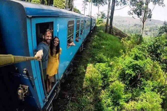 Ella Private Day Tour with Train Ride and Visit to Nine Arch - Tea at Ella Organic Tea Garden