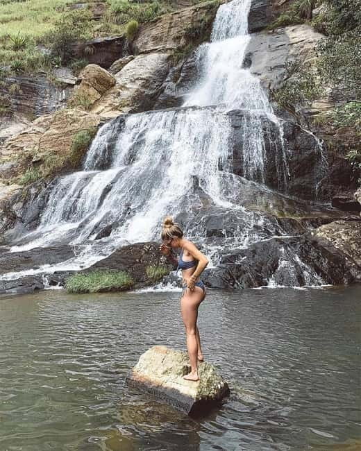 Ella: Ravana and Upper Diyaluma Falls Guided Tour - The long ride toward Diyaluma Falls