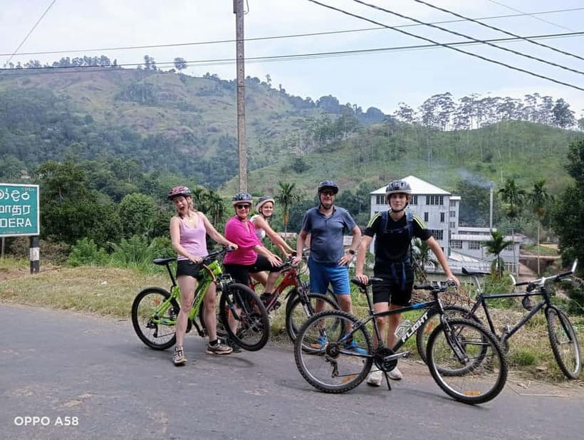 Ella, Sri Lanka Cycle Zone Bike Tour - The train return and the question of timing