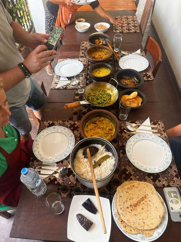 Ella: Sri Lankan Authentic Cooking expirience - Cracking coconuts makes this more than a recipe lesson
