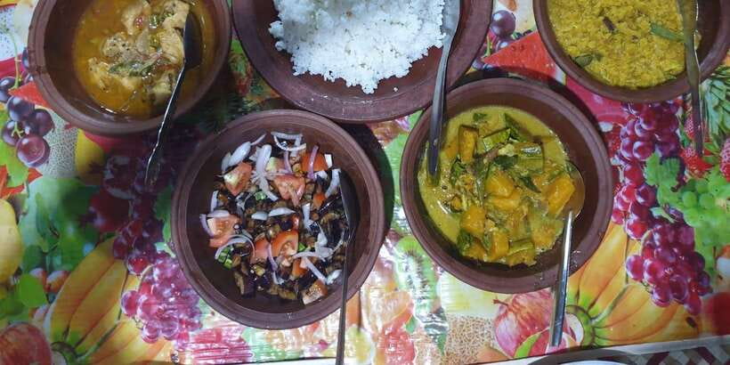 Ella: Sri Lankan Cooking Class with Neranji at Homestay - Learning the ingredients before cooking