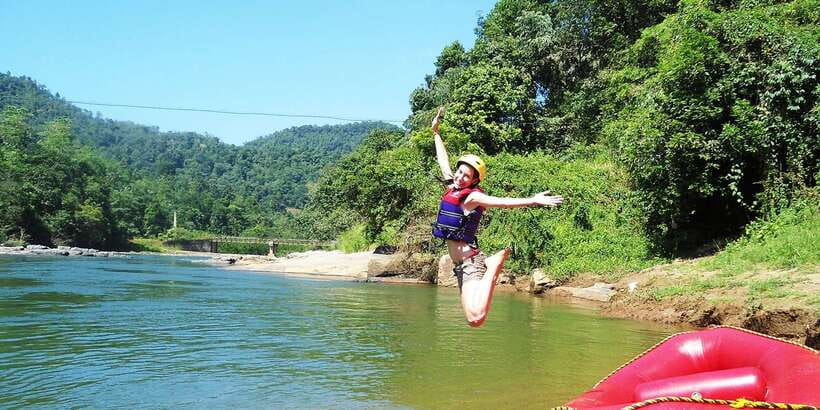 Exclusive Kitulgala: Whitewater Rafting with Lunch - The safety briefing and supplied gear