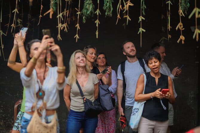 Explore Colombo City Highlights in a Private Tuk Tuk - Pettah market and the Red Mosque