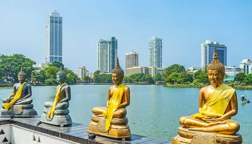 Explore The Colombo City by Private Tuk Tuk or Car - Colonial Colombo and the Dutch Hospital
