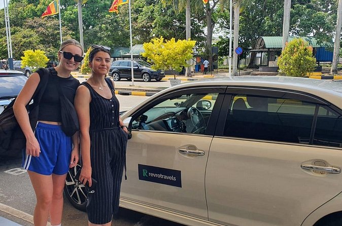 Explore Wonders of Sri Lanka 7 Days Private Tour - Day 3: Waterfalls, tea, and Nuwara Eliya