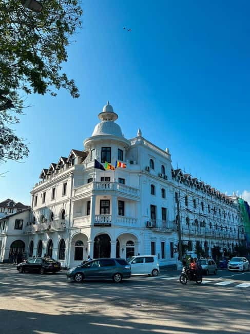 From Colombo: Kandy, Pinnawala and Tea Factory Full-Day Trip - Kandy and the Temple of the Sacred Tooth Relic