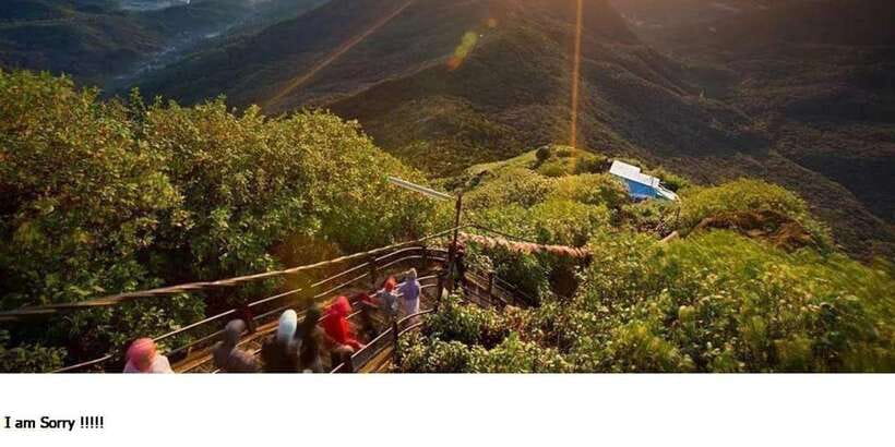 From Colombo/Negombo: Summit Thrills, Adams Peak Guided Hike - The 1:30 AM trail briefing at Nallatanniya