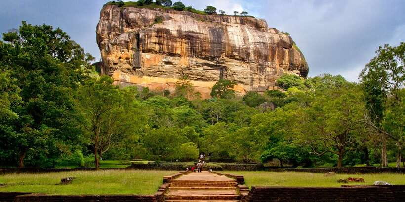 From Colombo: Sigiriya and Dambulla Day Trip with Safari - The safari choice: worth the extra time