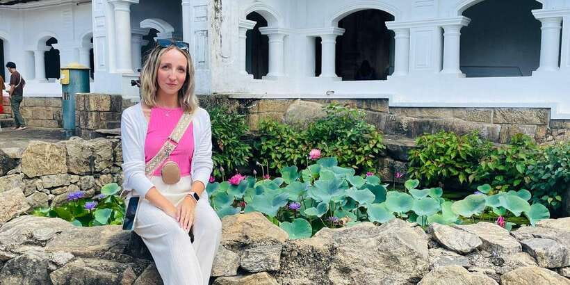 From Colombo: Sigiriya and Dambulla Day Trip with Safari - Dambulla Cave Temple: a quiet first stop