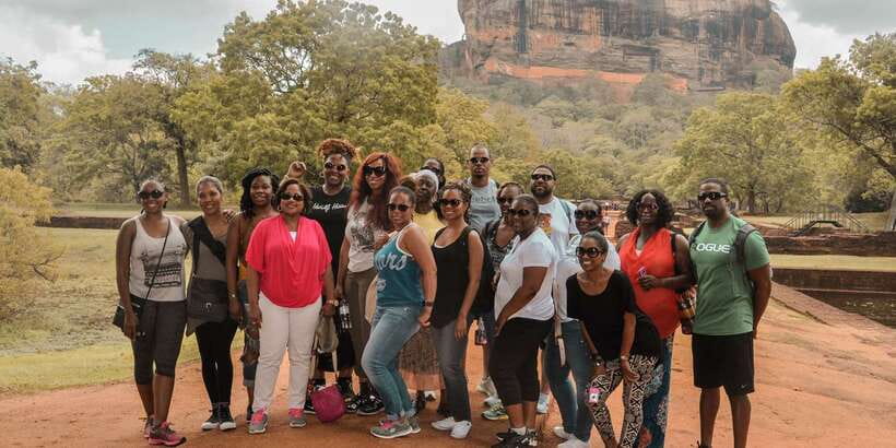 From Colombo: Sigiriya and Dambulla Full-Day Private Tour - The early road from Colombo to Dambulla