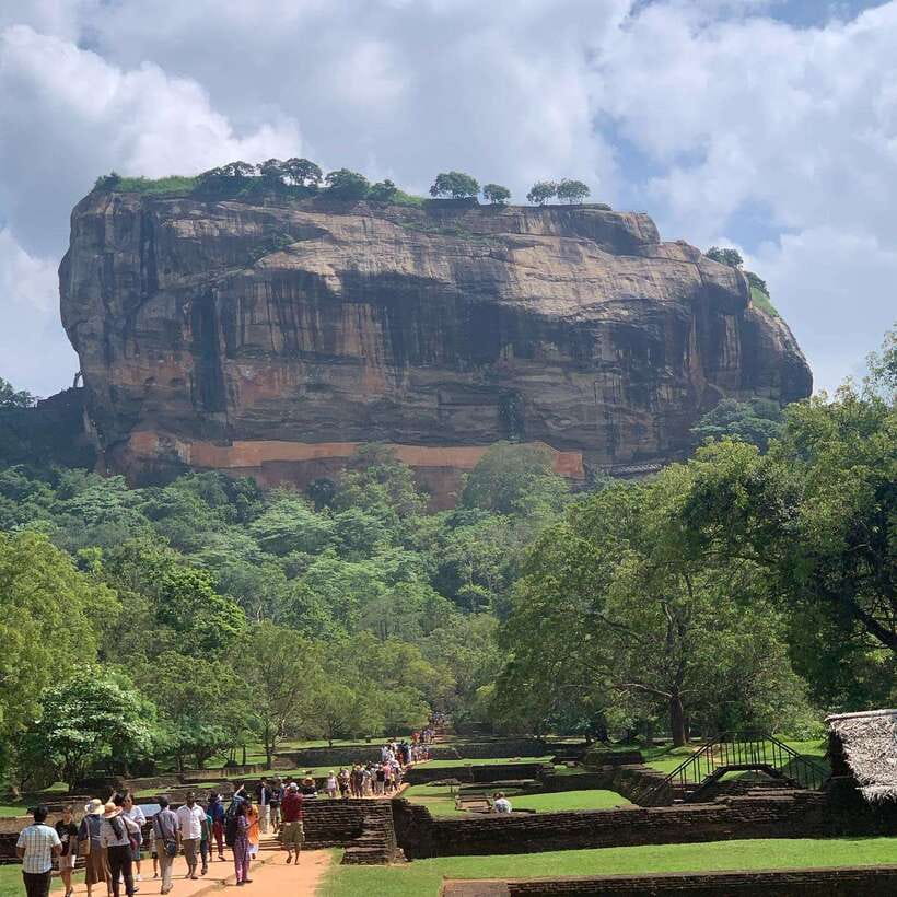 From Colombo: Sigiriya Rock, Dambulla & Minneriya 4x4 Safari - The long road back to Colombo